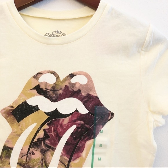 Rolling STONES NWT Cropped Logo Short Sleeve Band Tee Size Medium in Cream - Picture 9 of 12